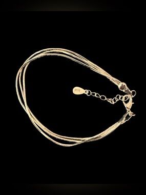 The triple delicate chain bracelet in silver